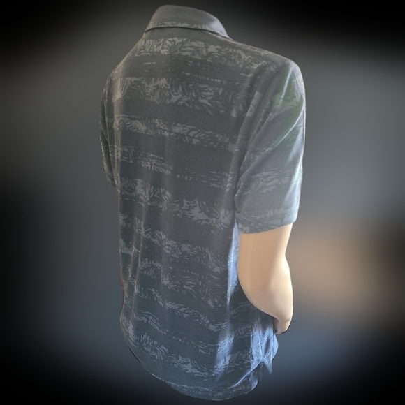 Paradise Collection Men's Size Large Polo NWOT Golfing, Spectating A Soccer Game - Picture 2 of 5